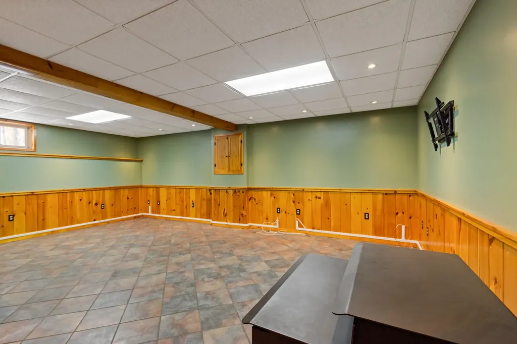 135 S Pond Road Winslow ME 04901