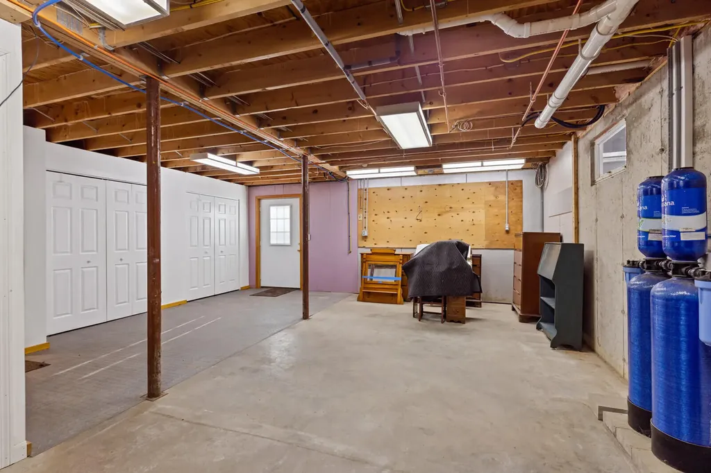 135 S Pond Road Winslow ME 04901
