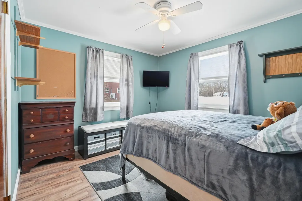 28 Sebasticook Drive Clinton ME 04927