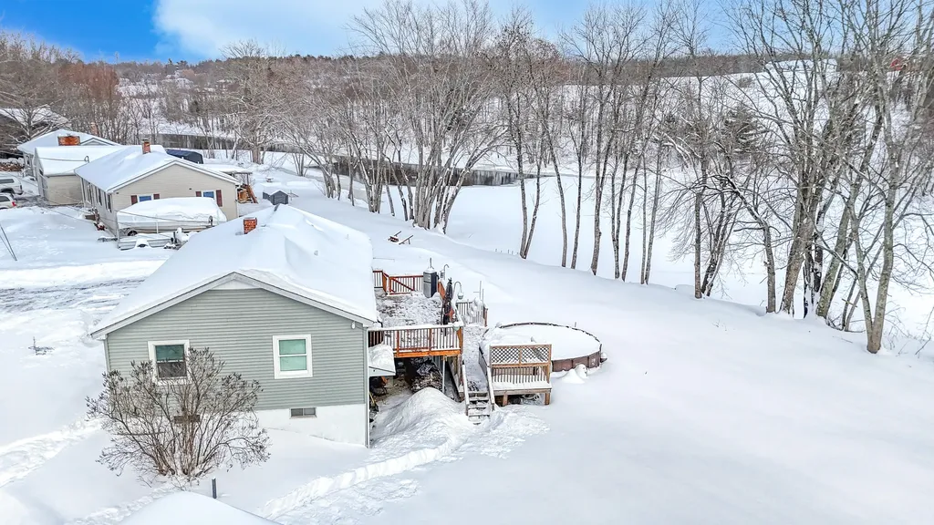 28 Sebasticook Drive Clinton ME 04927