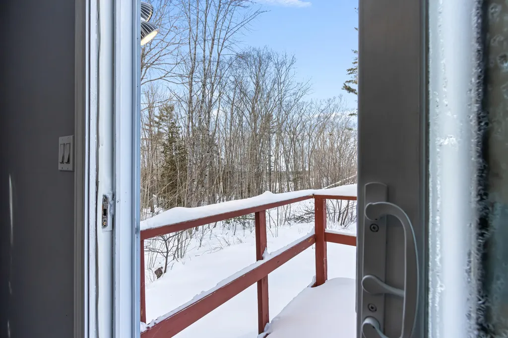 575 Main Road Westport Island ME 04578