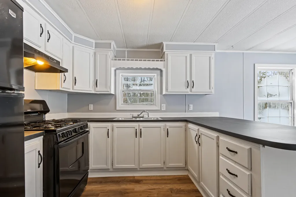 575 Main Road Westport Island ME 04578