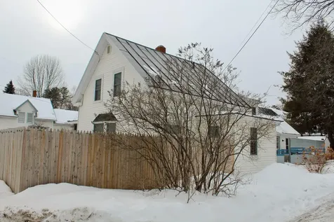 154 Greenwood Avenue Farmington ME 04938