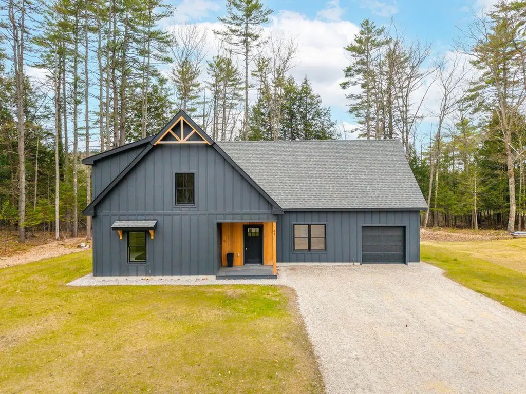 62 East Point Way Norway ME 04268
