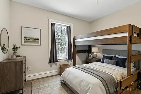 1525 Roosevelt Trail Raymond ME 04071