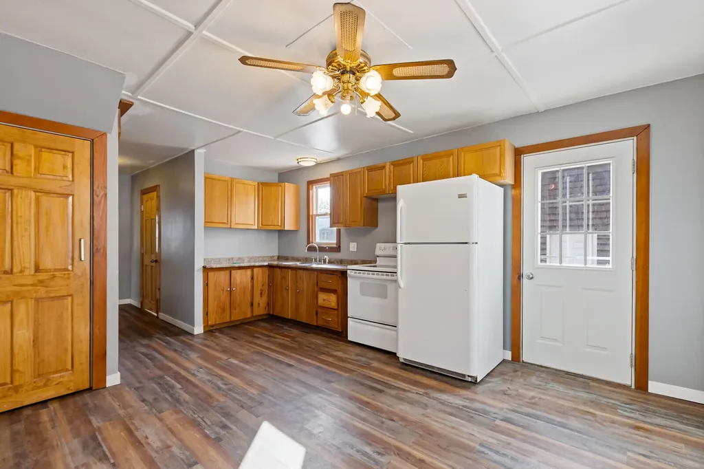 8 Squire Street Waterville ME 04901