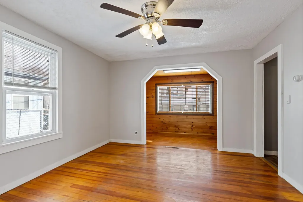 8 Squire Street Waterville ME 04901