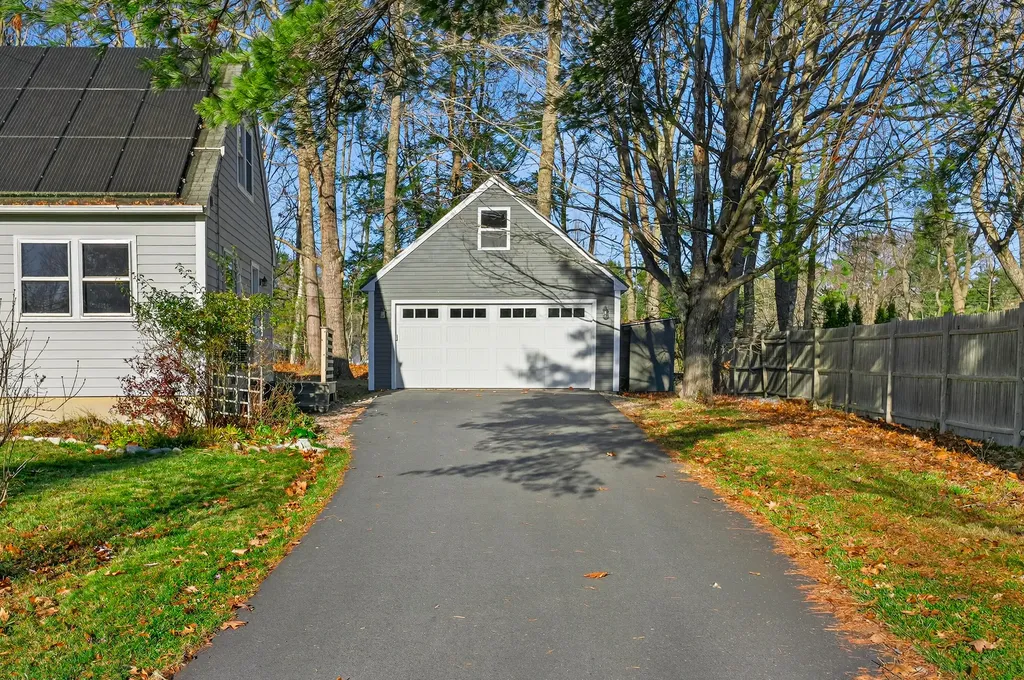 109 Melissa Drive Yarmouth ME 04096
