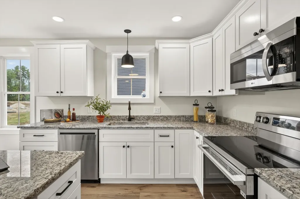 12 Dolley Farm Road Windham ME 04062