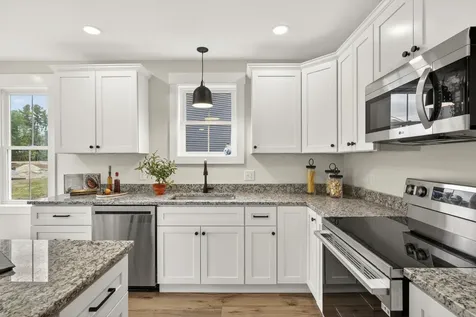 12 Dolley Farm Road Windham ME 04062