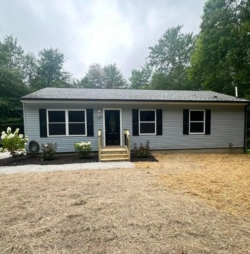 84 Noble Road Oxford ME 04270