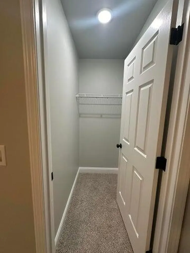 84 Noble Road Oxford ME 04270