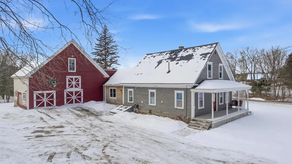 668 Fletcher Road Auburn ME 04210