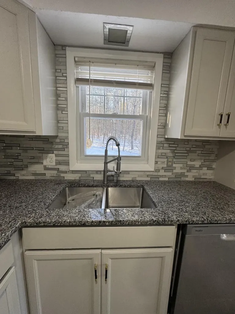 6 Castle Terrace Scarborough ME 04074