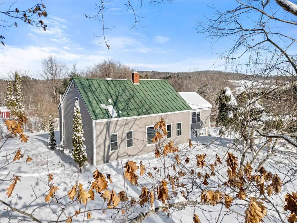 2514 Western Avenue Newburgh ME 04444