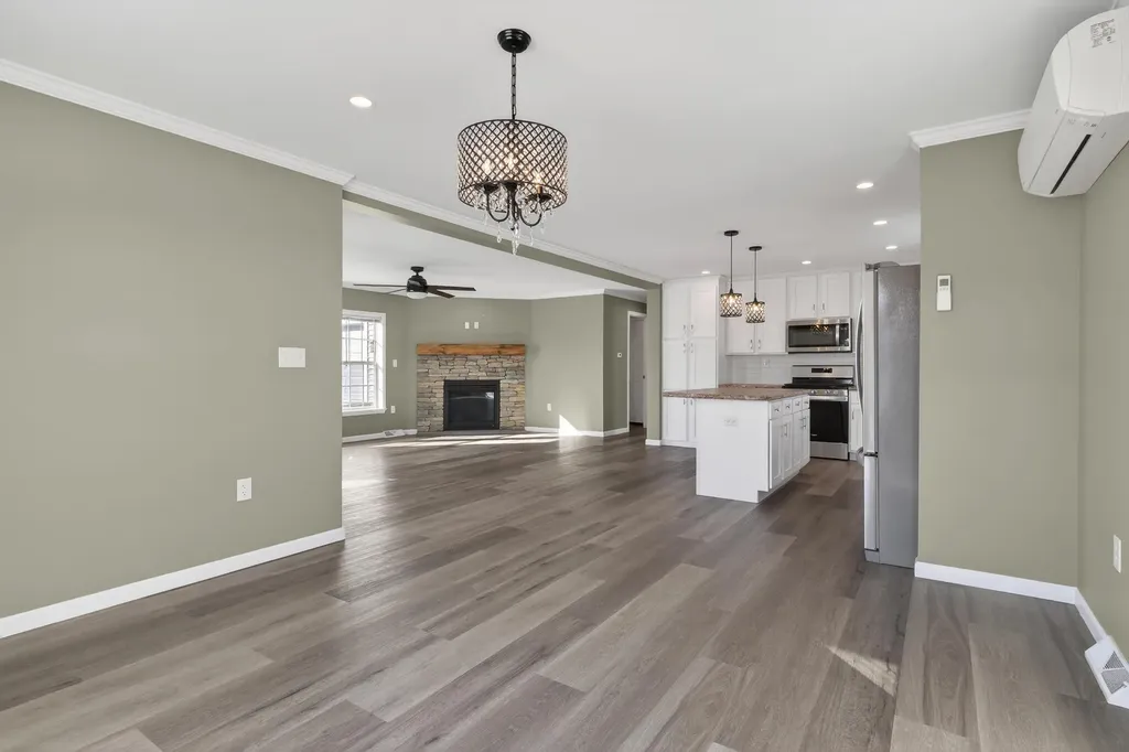 14 David Drive Scarborough ME 04074