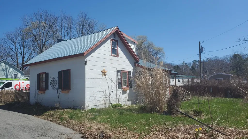 29 Oak Street Bucksport ME 04416