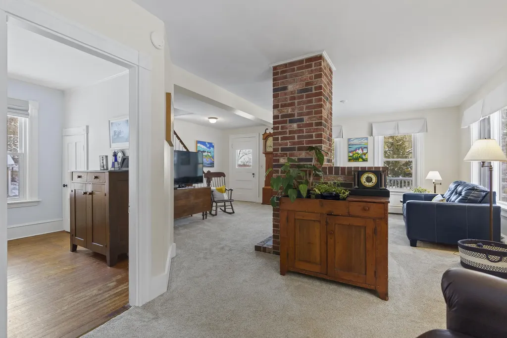 58 Hendricks Hill Road Southport ME 04576
