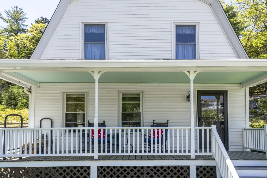 58 Hendricks Hill Road Southport ME 04576