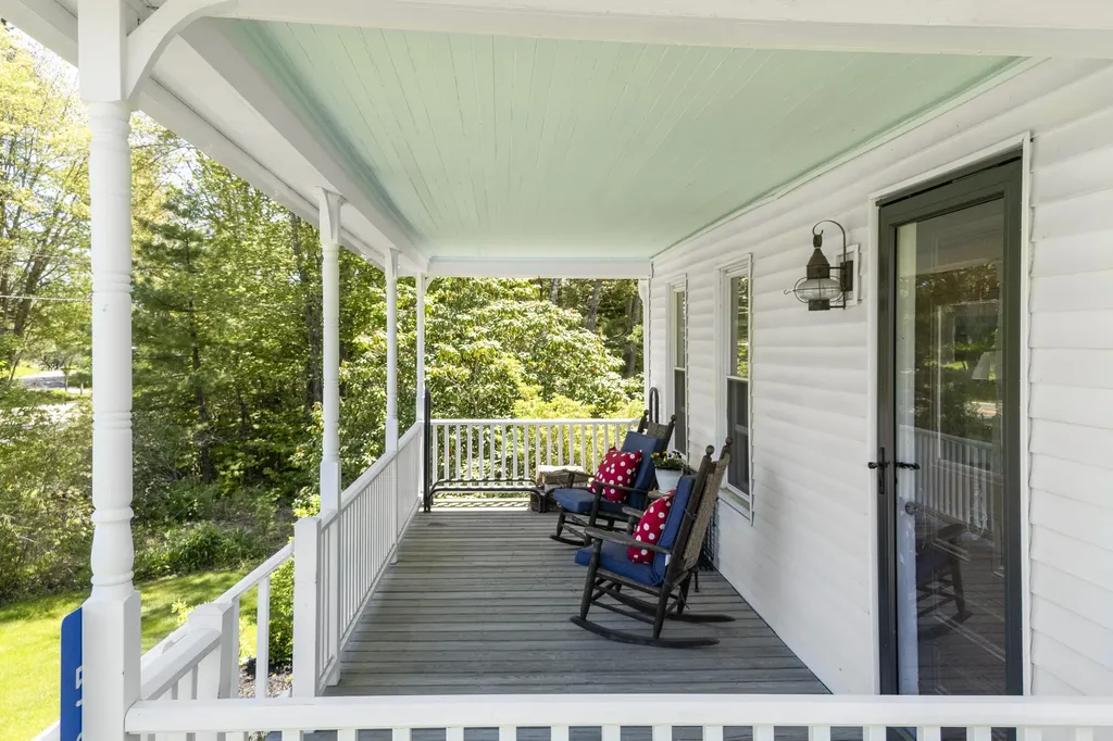 58 Hendricks Hill Road Southport ME 04576