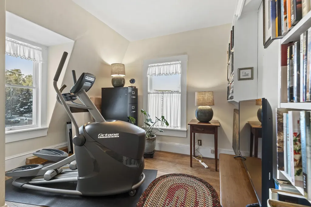58 Hendricks Hill Road Southport ME 04576
