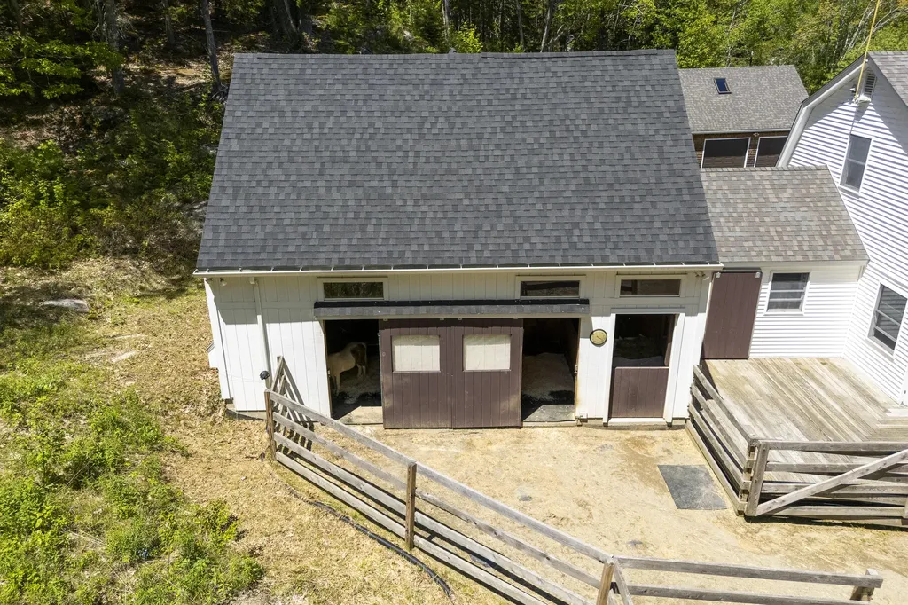 58 Hendricks Hill Road Southport ME 04576