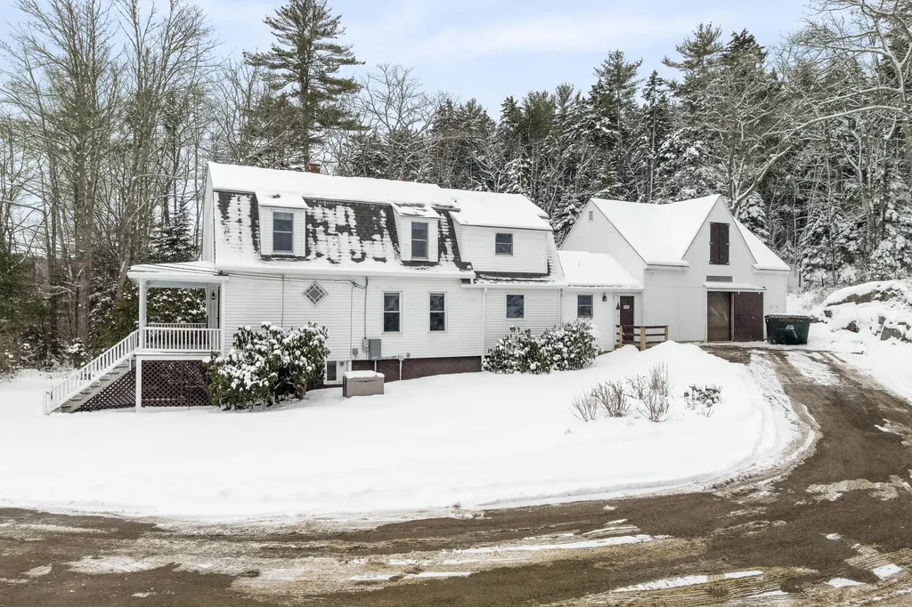 58 Hendricks Hill Road Southport ME 04576