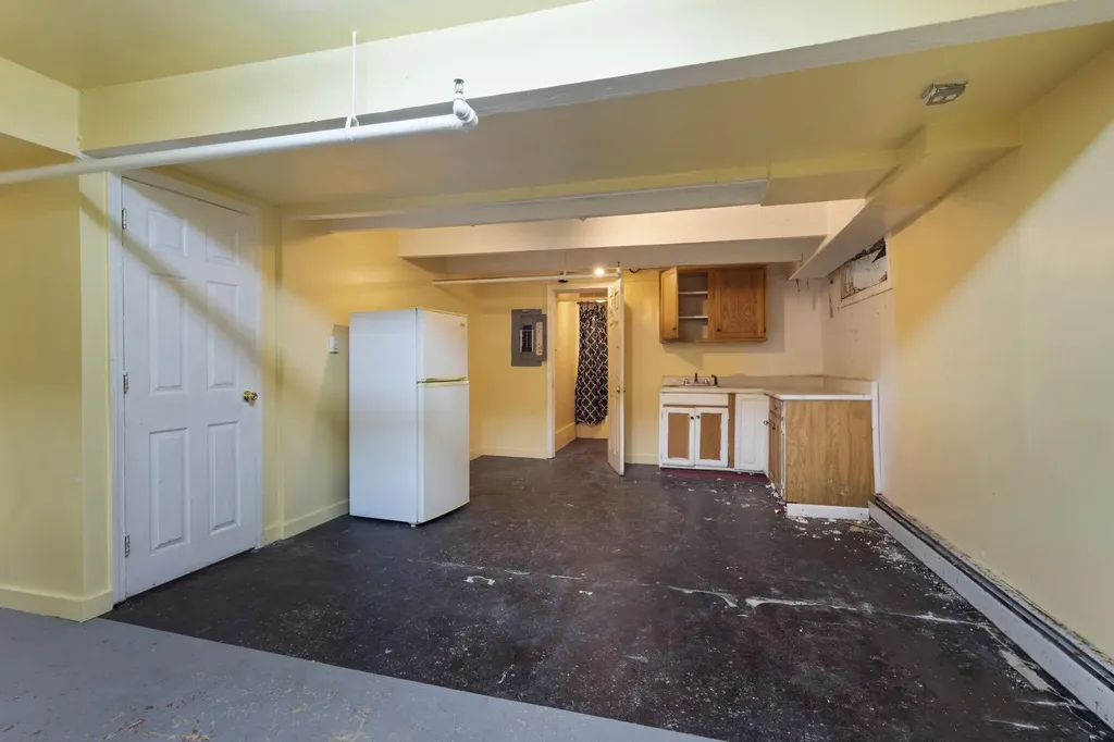 671 Forest Avenue Portland ME 04103