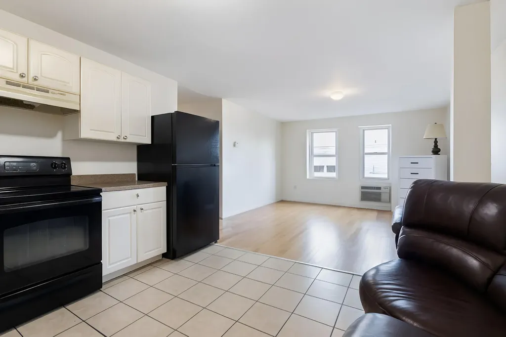 671 Forest Avenue Portland ME 04103