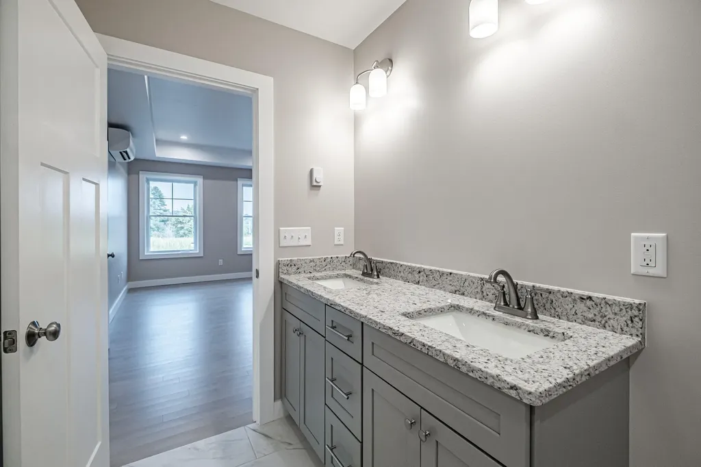 157 Winterberry Drive Westbrook ME 04092
