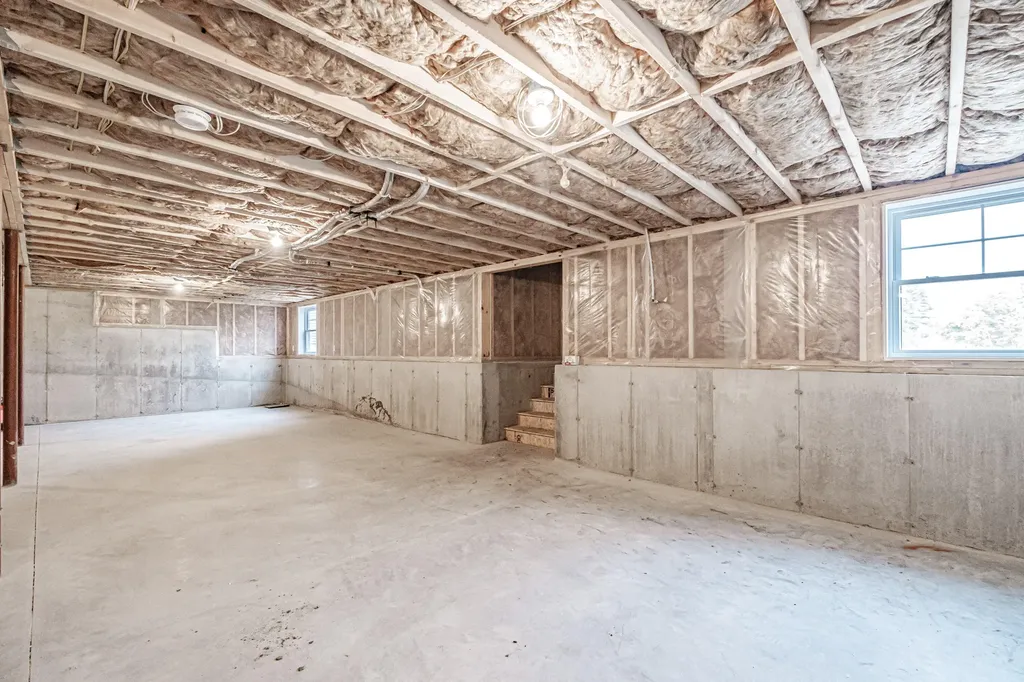 157 Winterberry Drive Westbrook ME 04092