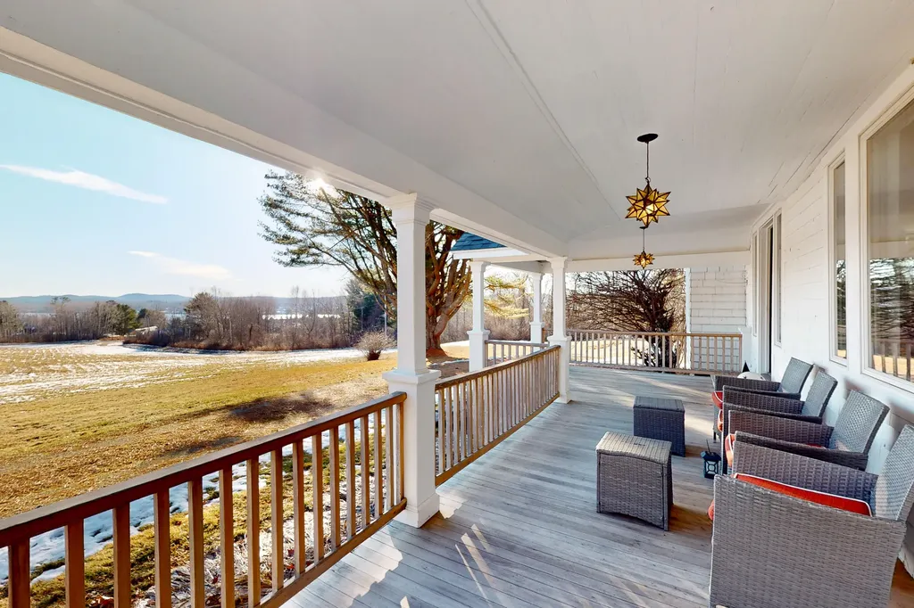 26 Old Searsport Avenue Belfast ME 04915