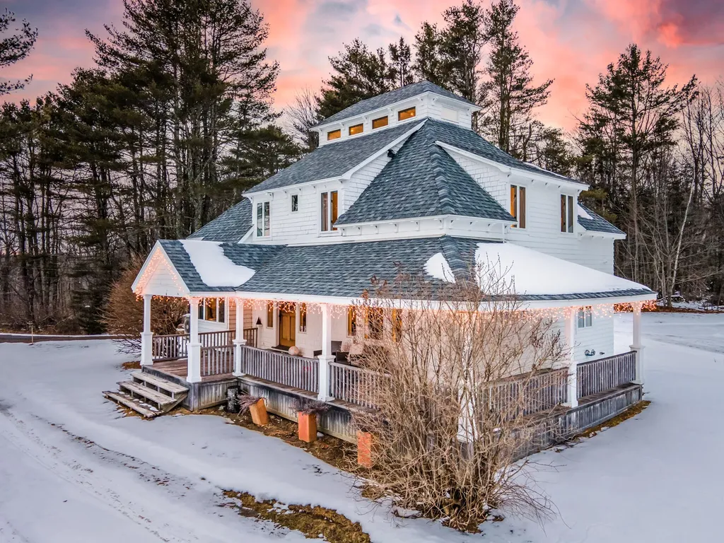 26 Old Searsport Avenue Belfast ME 04915