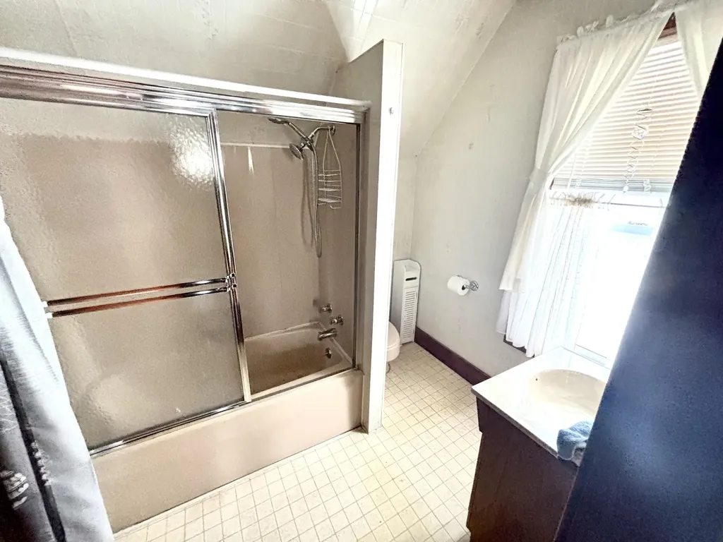 34 Lincoln Street Millinocket ME 04462