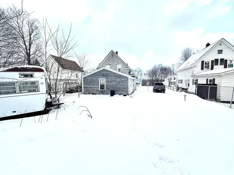 34 Lincoln Street Millinocket ME 04462