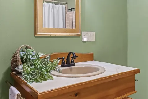 441 Split Rock Road Bristol ME 04539
