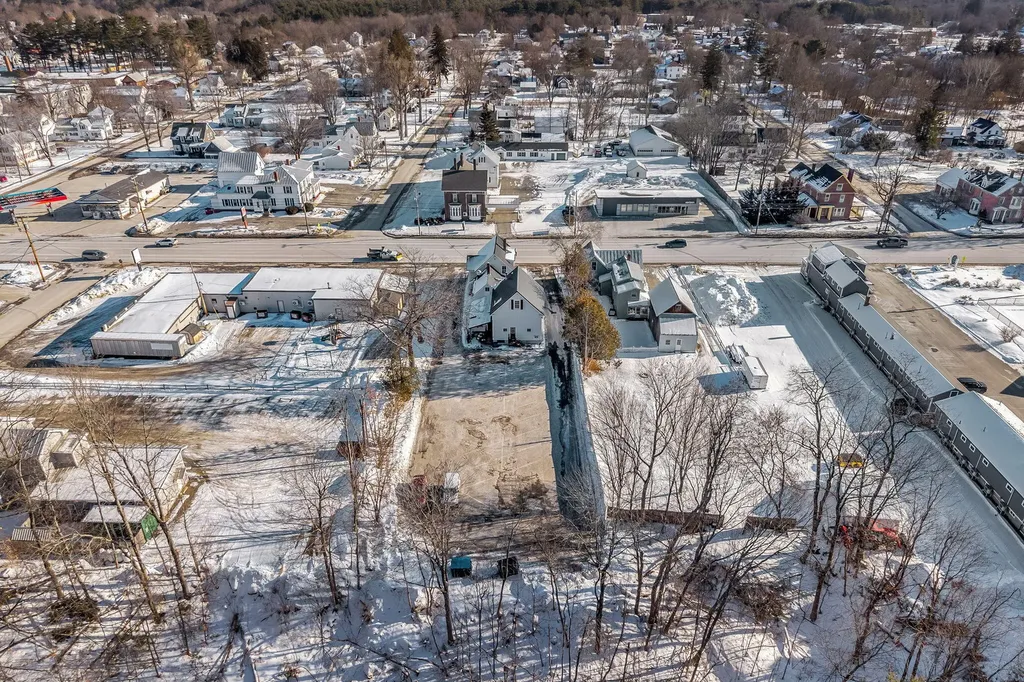 182 Madison Avenue Skowhegan ME 04976