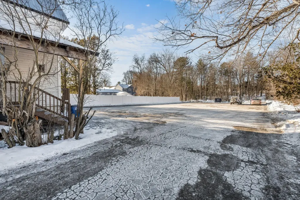 182 Madison Avenue Skowhegan ME 04976