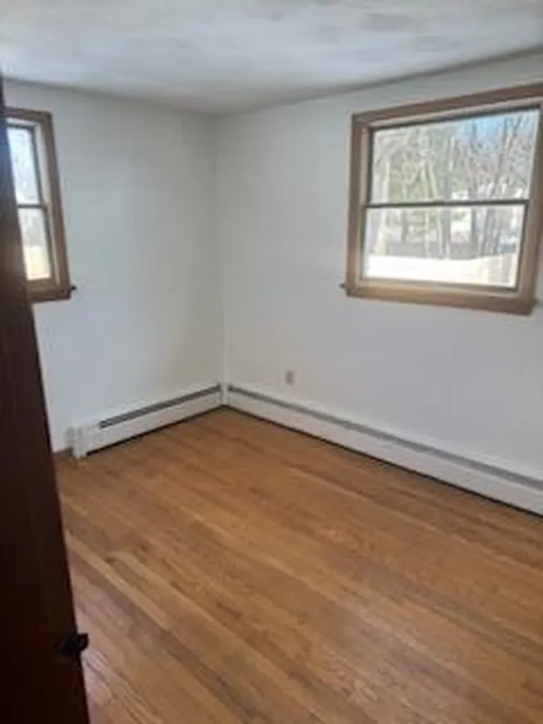 18 Primrose Lane Portland ME 04103