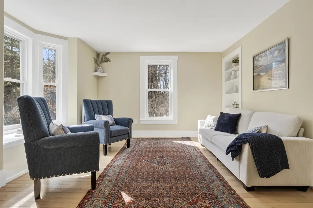 768 Lawrence Road Pownal ME 04069