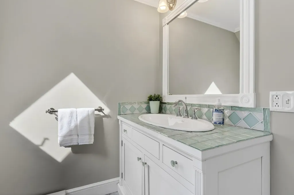 768 Lawrence Road Pownal ME 04069