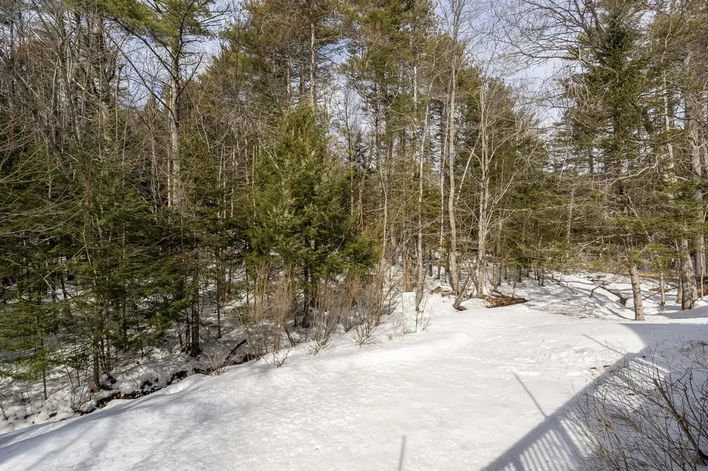 768 Lawrence Road Pownal ME 04069