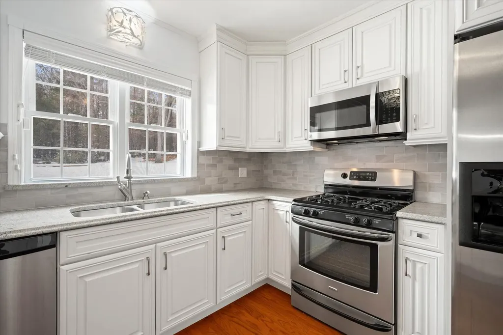 21 Rosebud Lane Brewer ME 04412