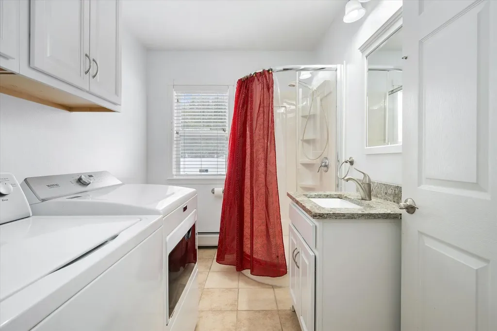 21 Rosebud Lane Brewer ME 04412