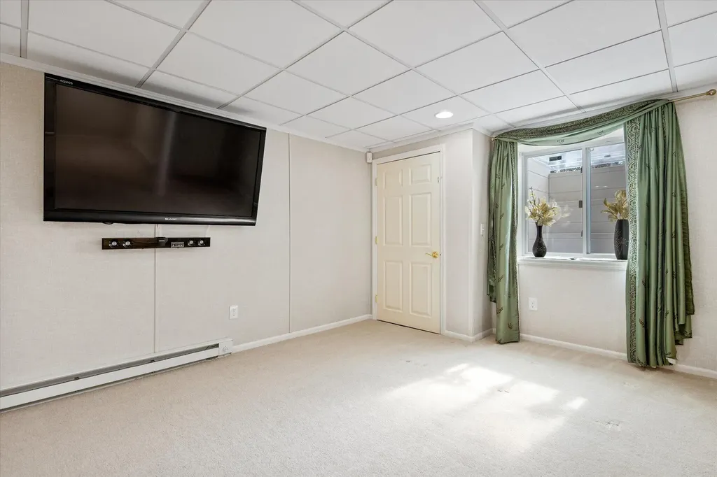 21 Rosebud Lane Brewer ME 04412