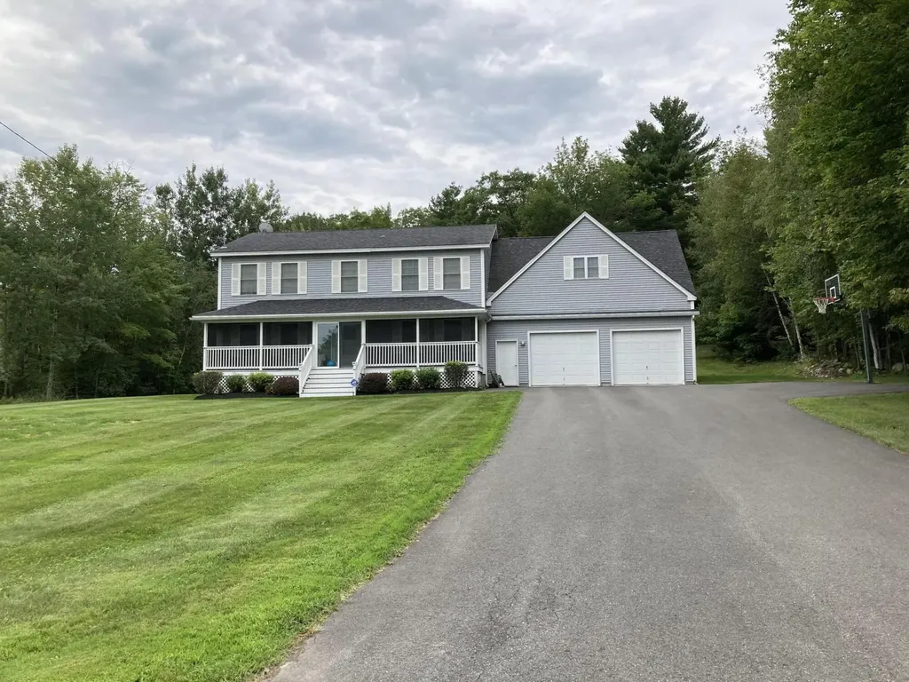 21 Rosebud Lane Brewer ME 04412