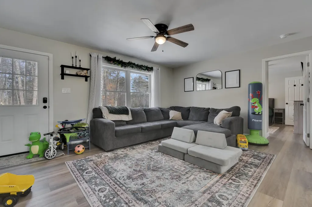 133 Oak Hill Road Lebanon ME 04027