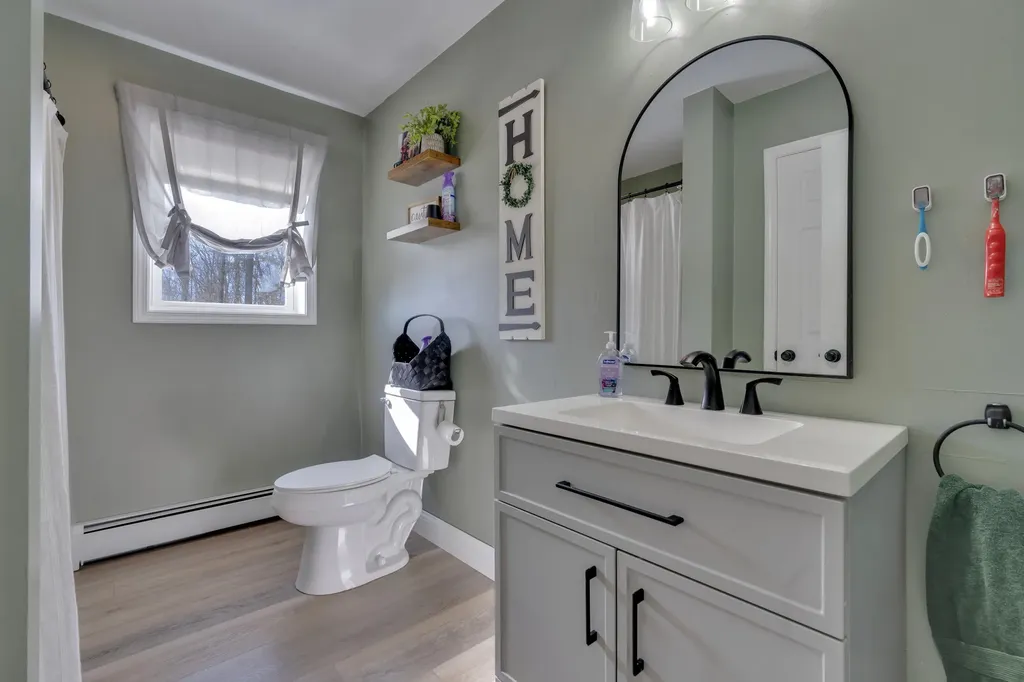 133 Oak Hill Road Lebanon ME 04027