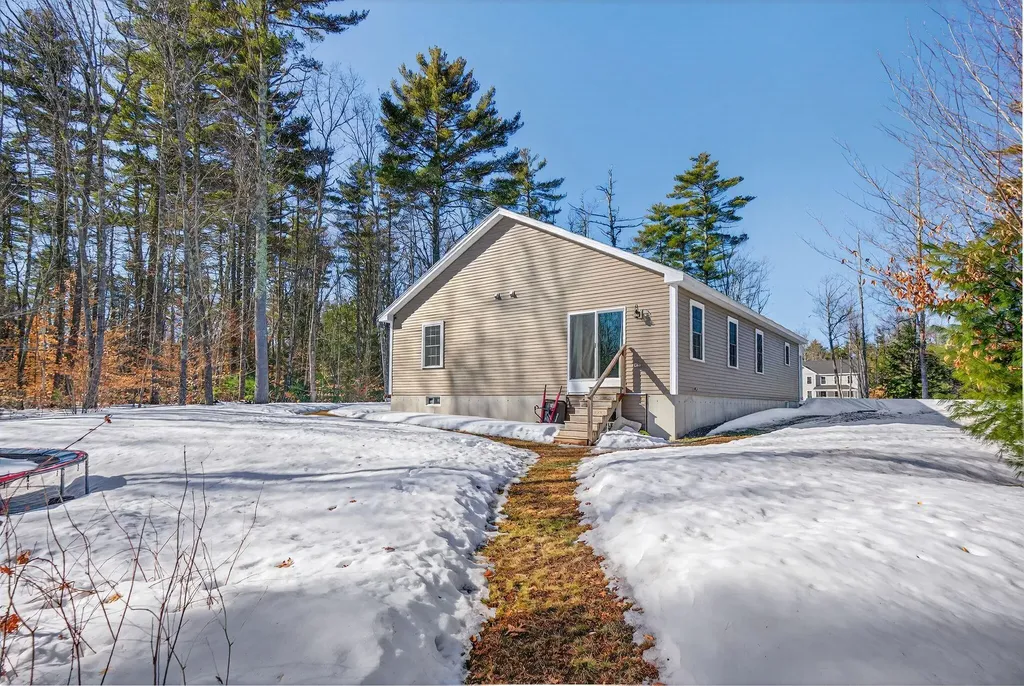 46 Plantation Way Acton ME 04001