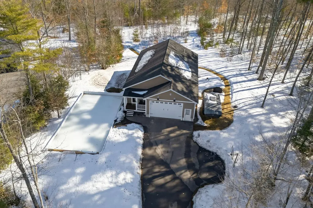 46 Plantation Way Acton ME 04001